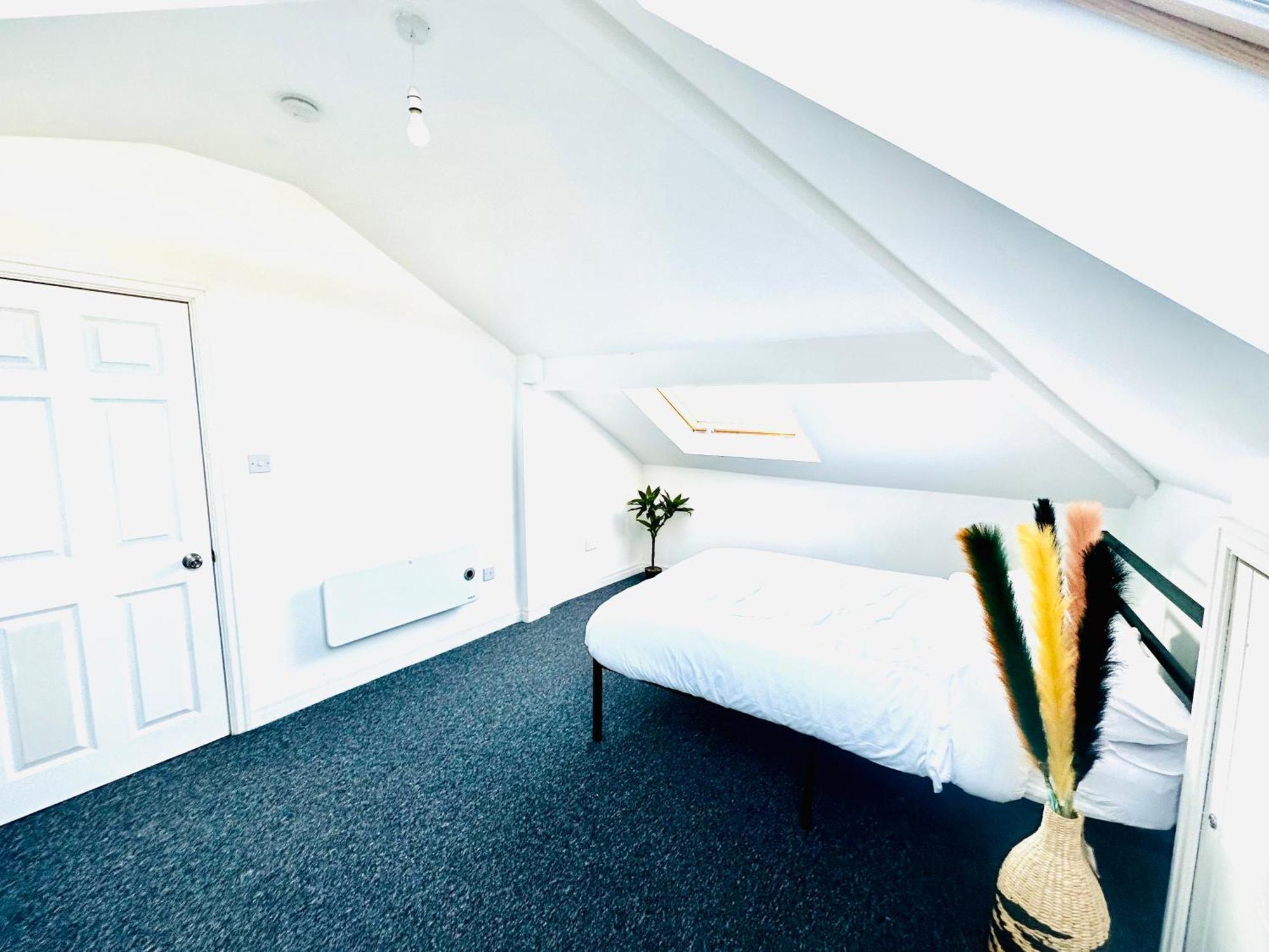 Albert Inn Apartments Манчестер Экстерьер фото